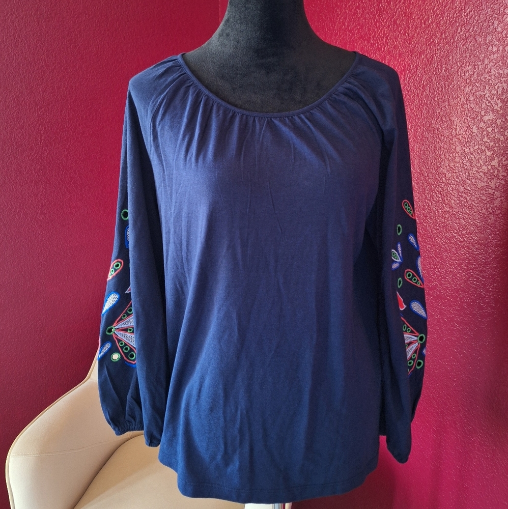 Chico's Embroidered Sleeve Top Women's Size Medium